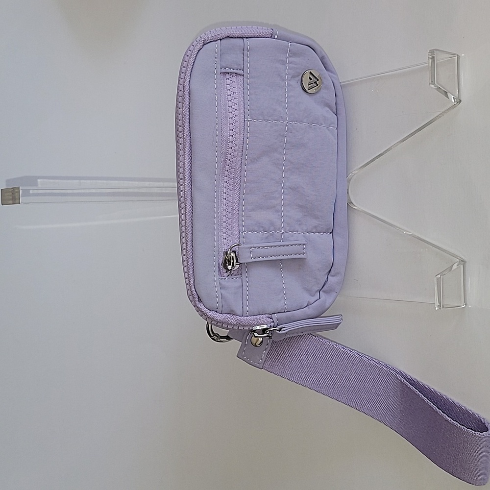 WEST BRONCO PUFF NYLON 3 ZIPPER WRISTLET WALLET